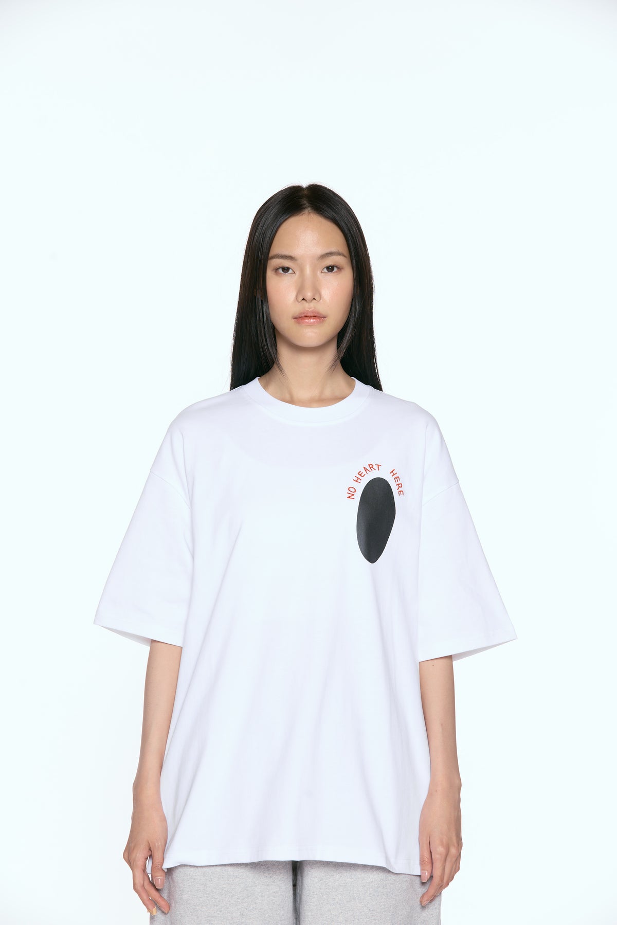 NO HEART HERE TEE